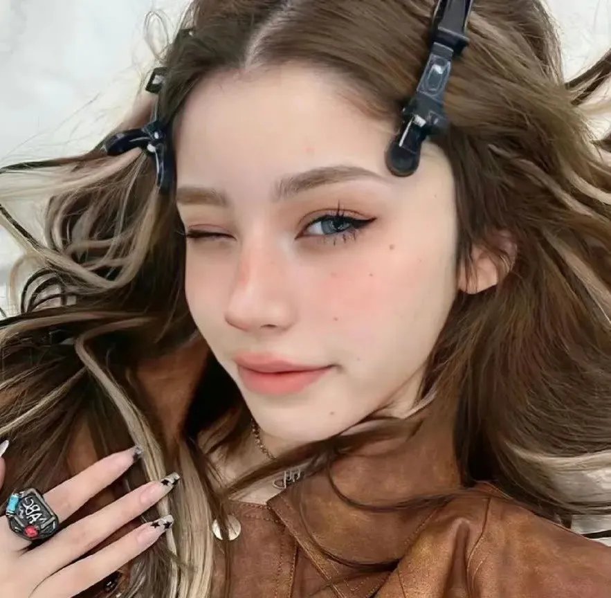 锦鲤妹妹旺全家